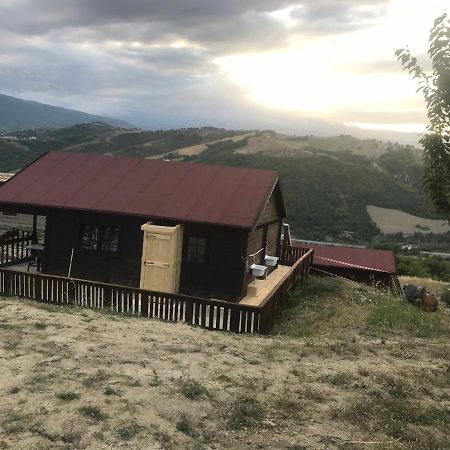 Basciano Agriturismo Flara מראה חיצוני תמונה