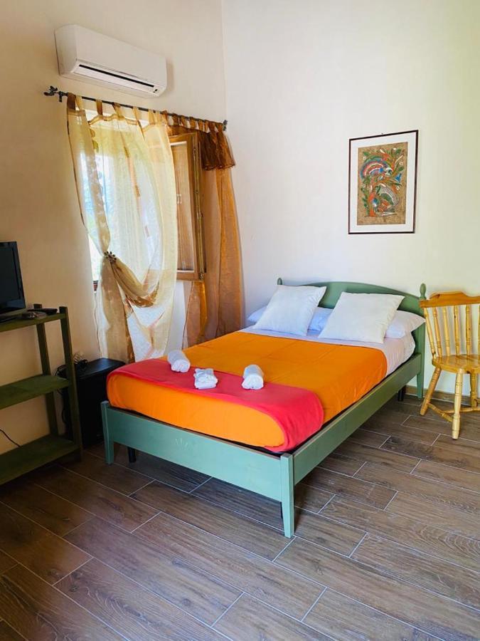 Basciano Agriturismo Flara מראה חיצוני תמונה